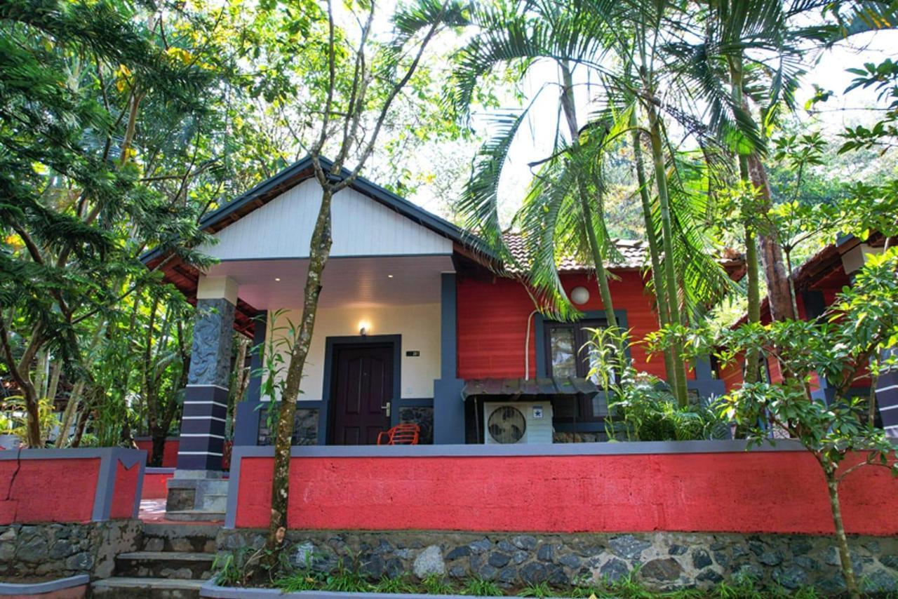 Clay Resort By Bestinn Leisure - Wayanad Padinjarathara Exterior photo